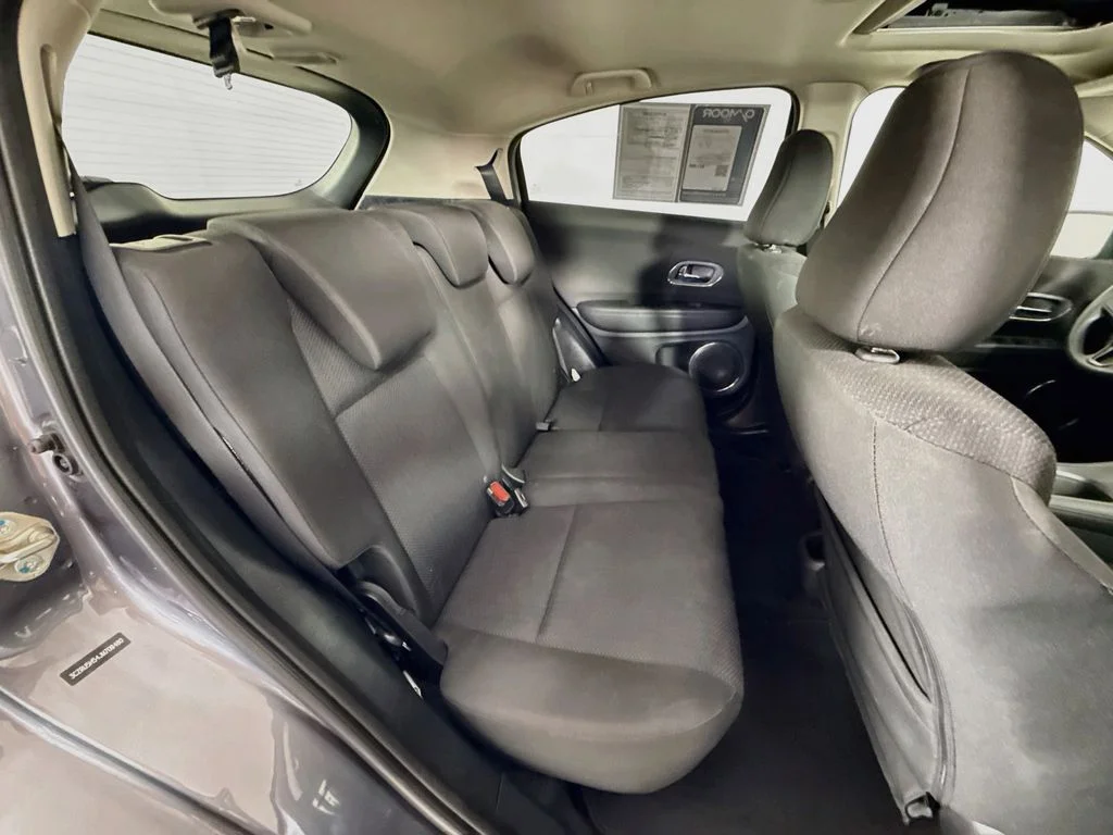 Used 2018 Modern Steel Metallic Honda EX image 27