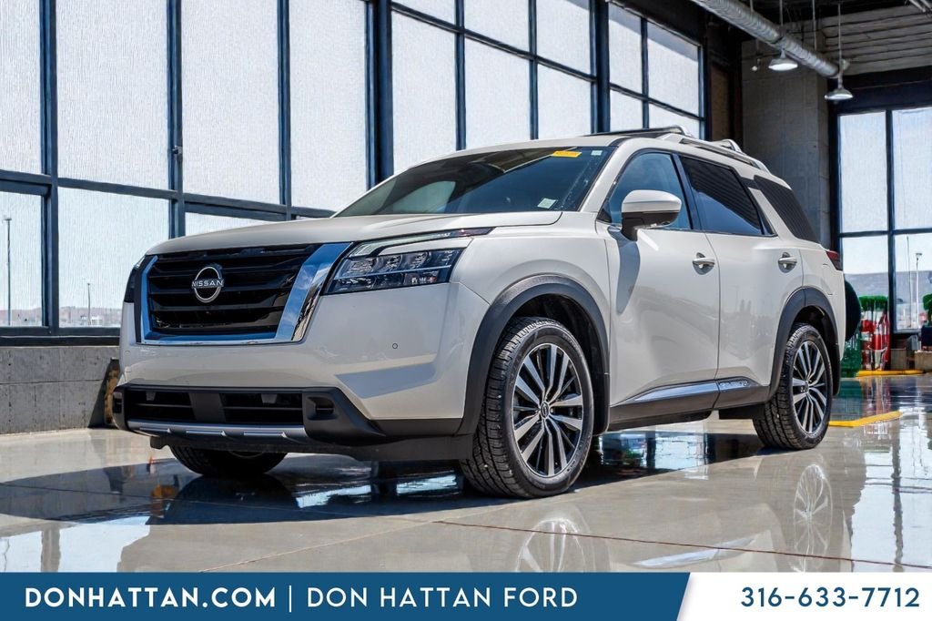2024 Nissan Pathfinder Platinum