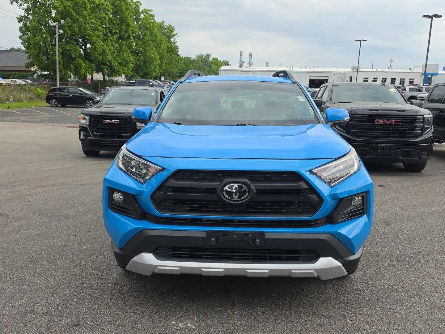 Used 2020 Blue Flame Toyota Adventure image 8