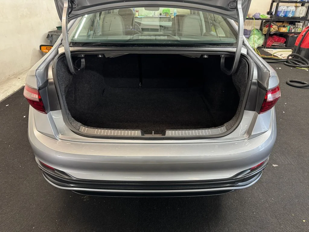 Used 2024 Silver Volkswagen 1.5T SE image 6