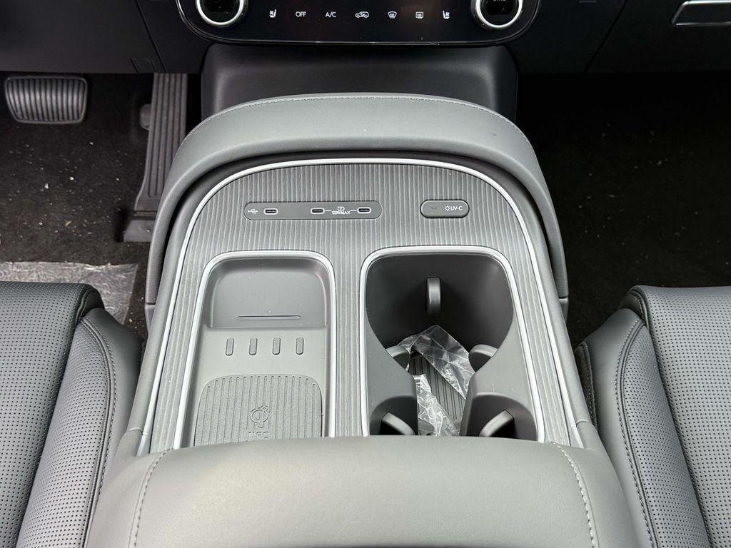 New 2026 Abyss Black Pearl Hyundai Calligraphy AWD image 22