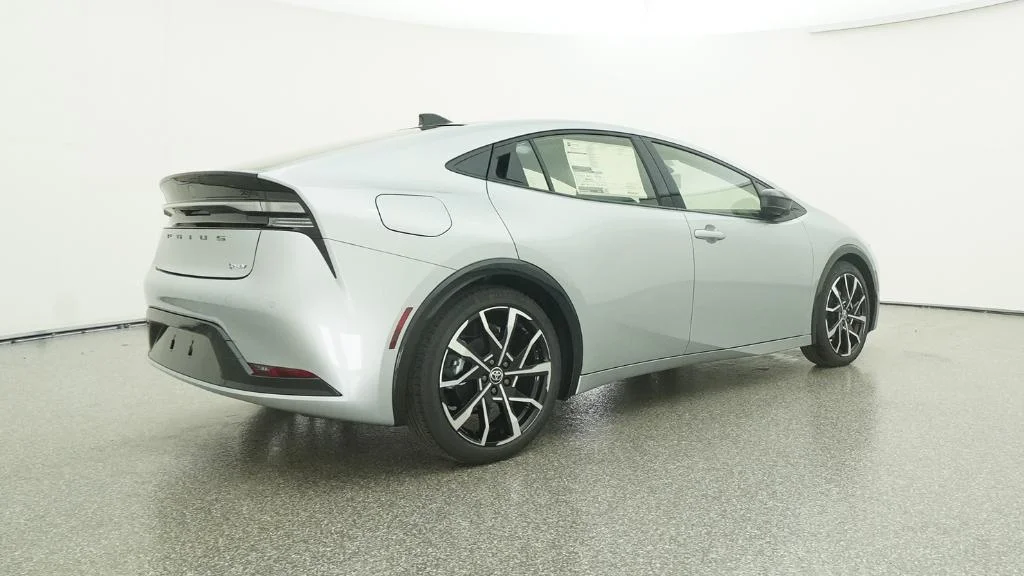 New 2026 Cutting Edge Toyota XSE image 16