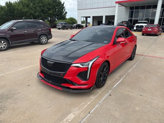 Used 2020 Red Cadillac V-Series image 3