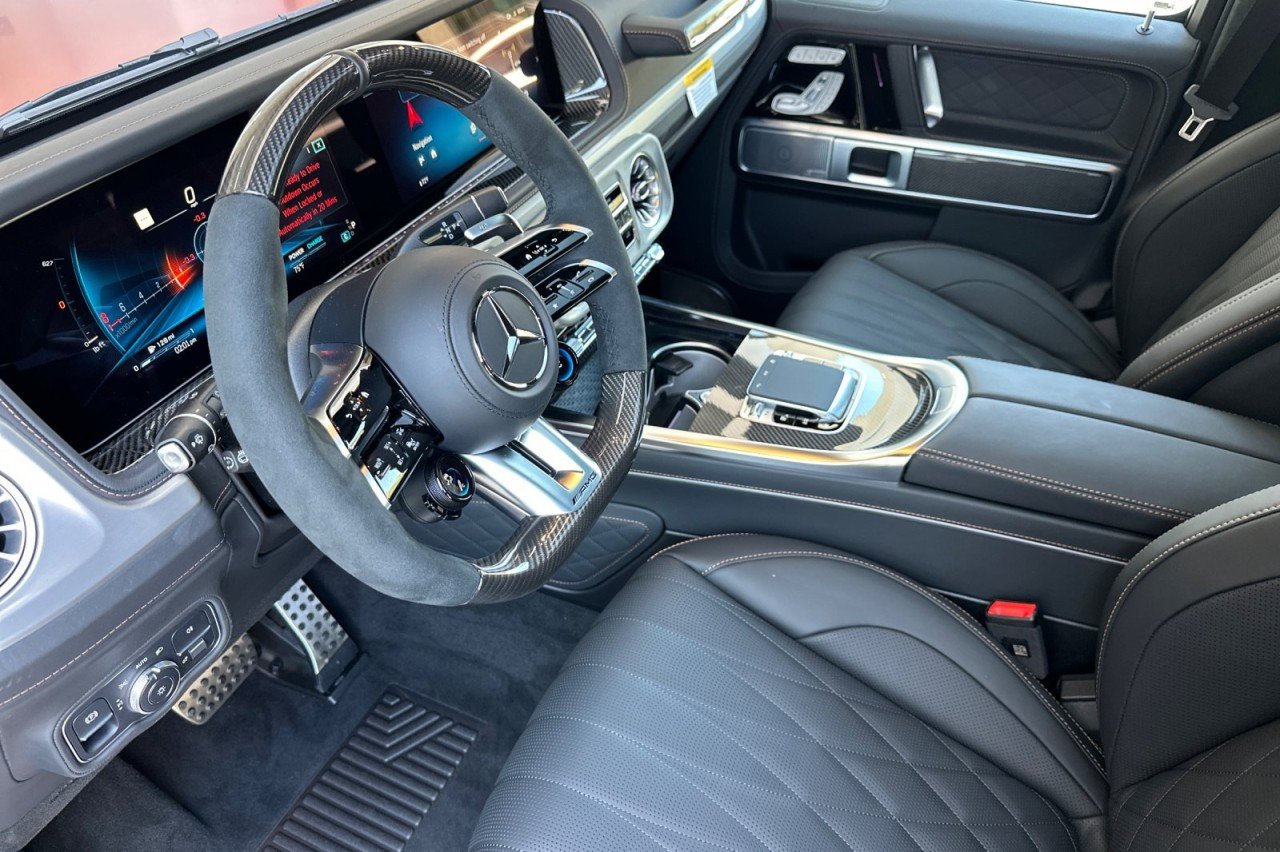 New 2026 MANUFAKTUR Copper Orange Magno Mercedes-Benz AMG® G 63 SUV image 7