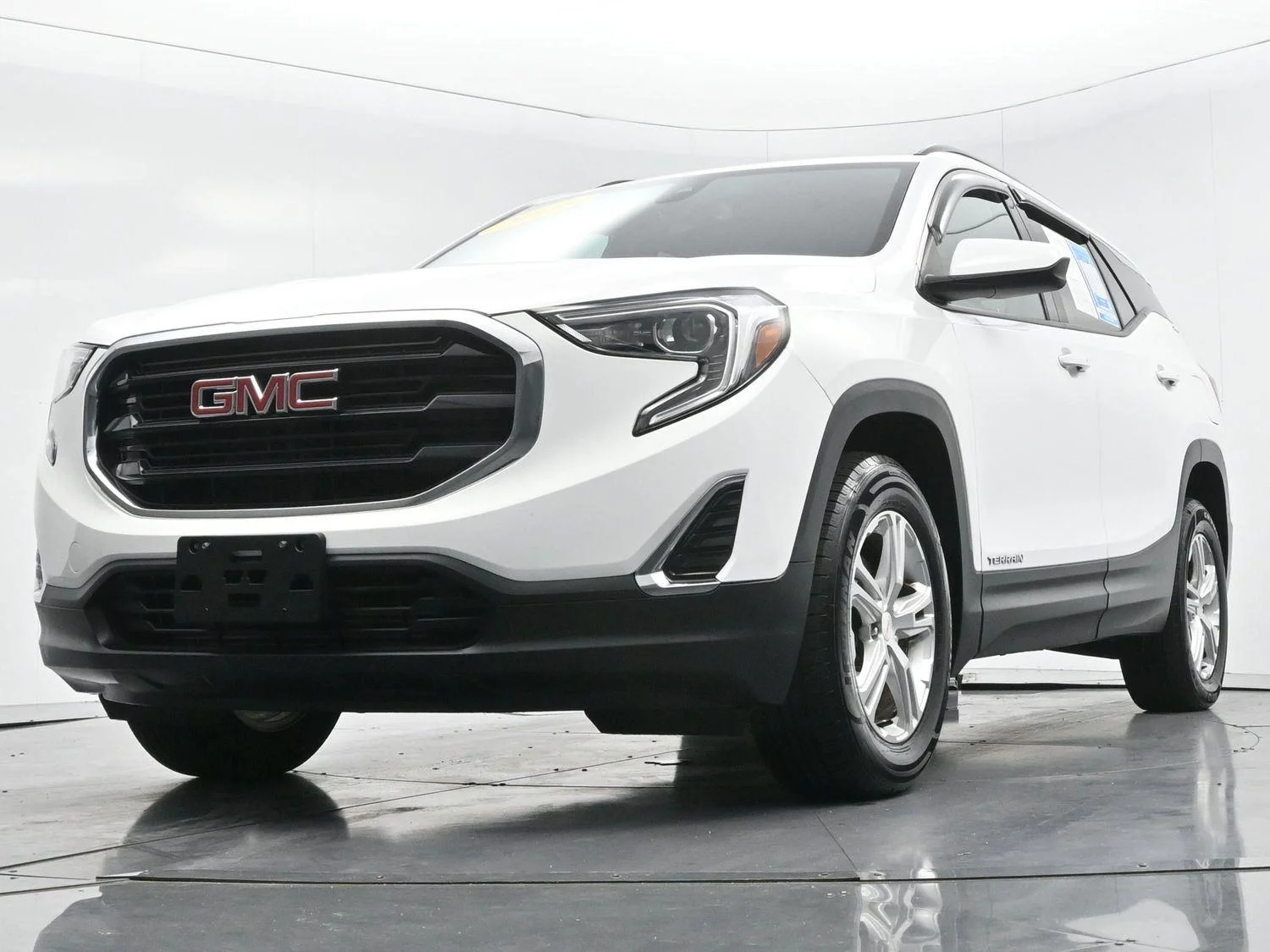 Used 2020 Summit White GMC SLE image 45