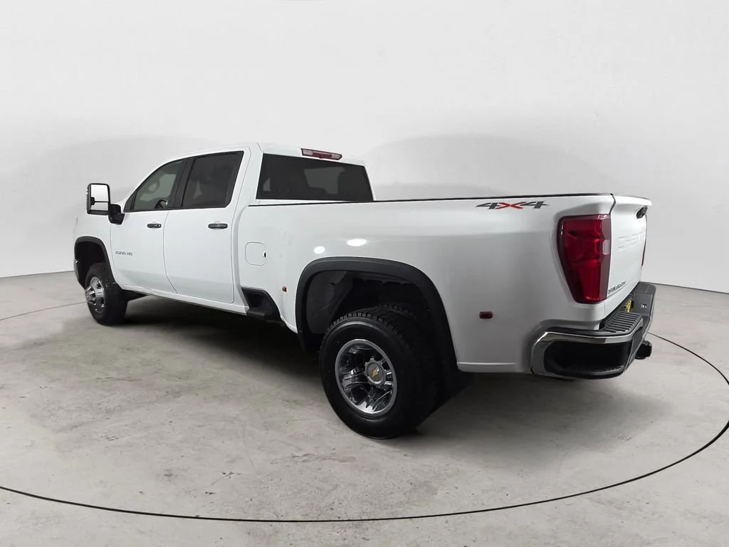 Used 2024 Summit White Chevrolet WT DRW image 11