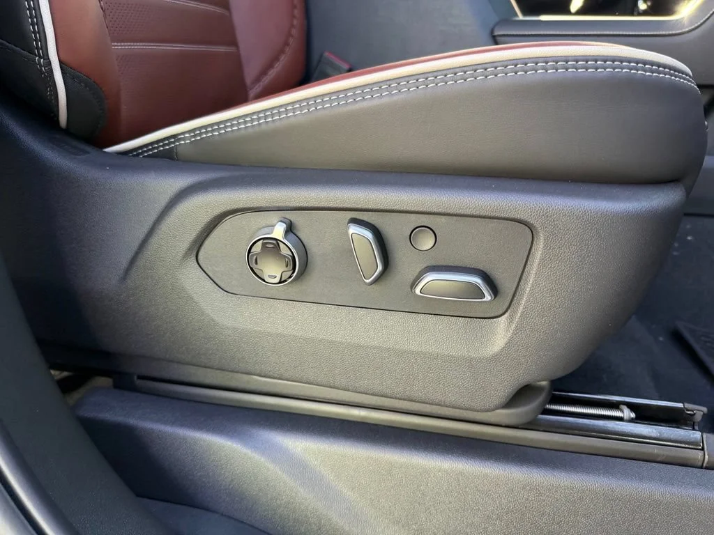 New 2026 Summit White GMC Denali Ultimate image 15