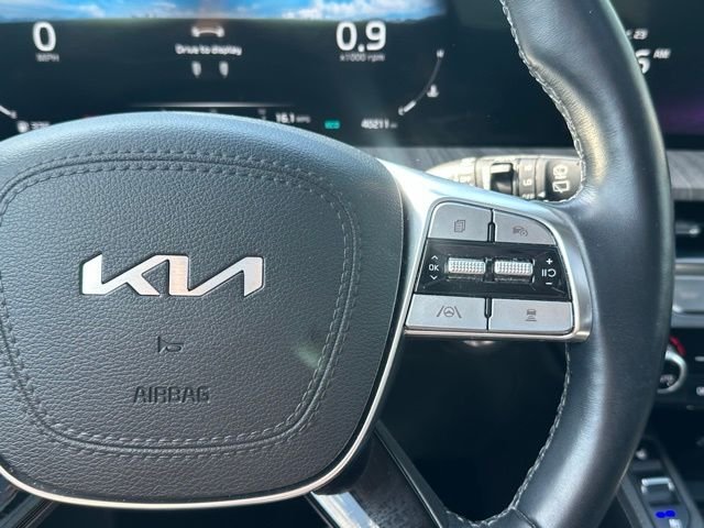 Used 2024 Silver Kia SX-Prestige image 22