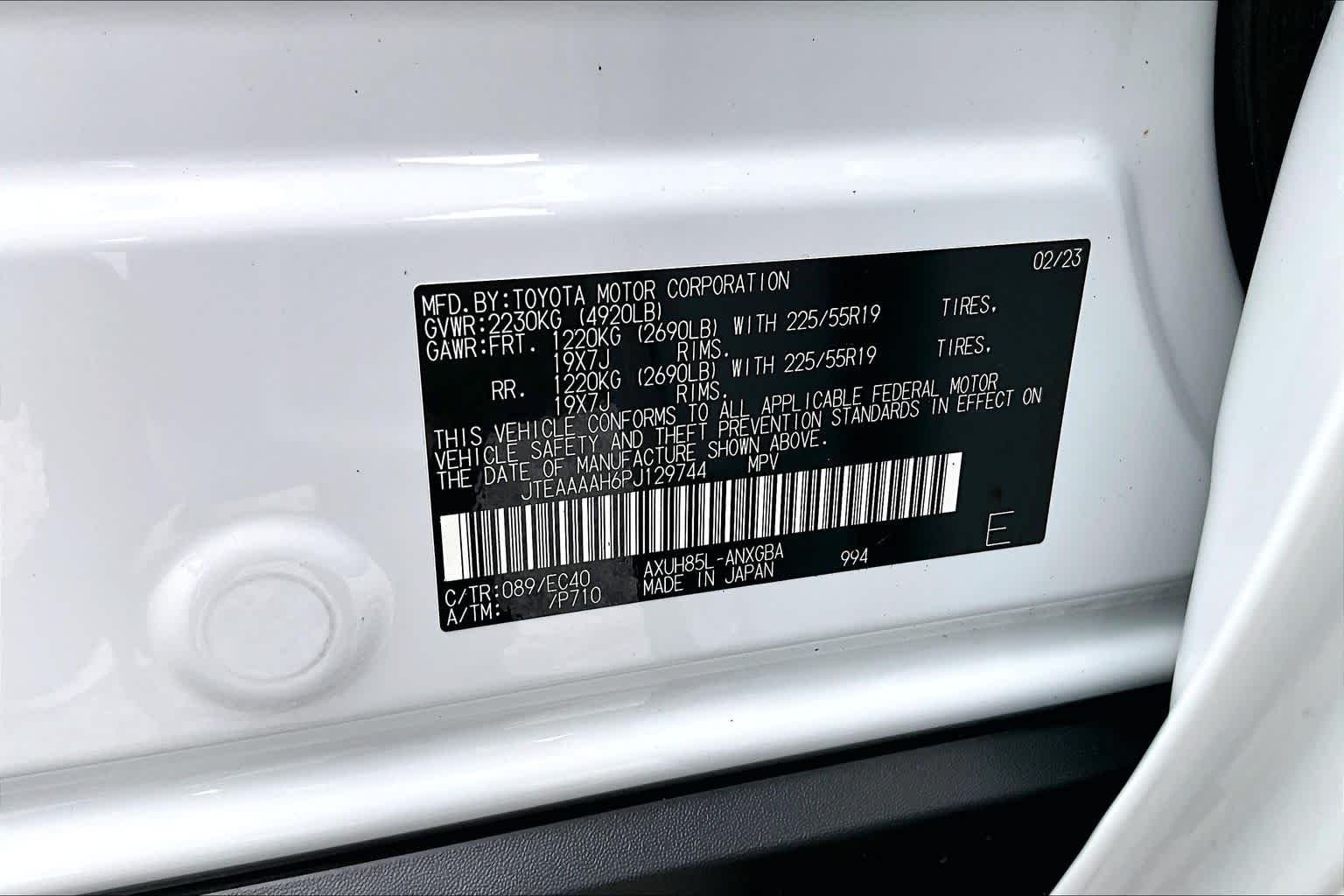 Used 2023 Wind Chill Pearl Toyota XLE image 36