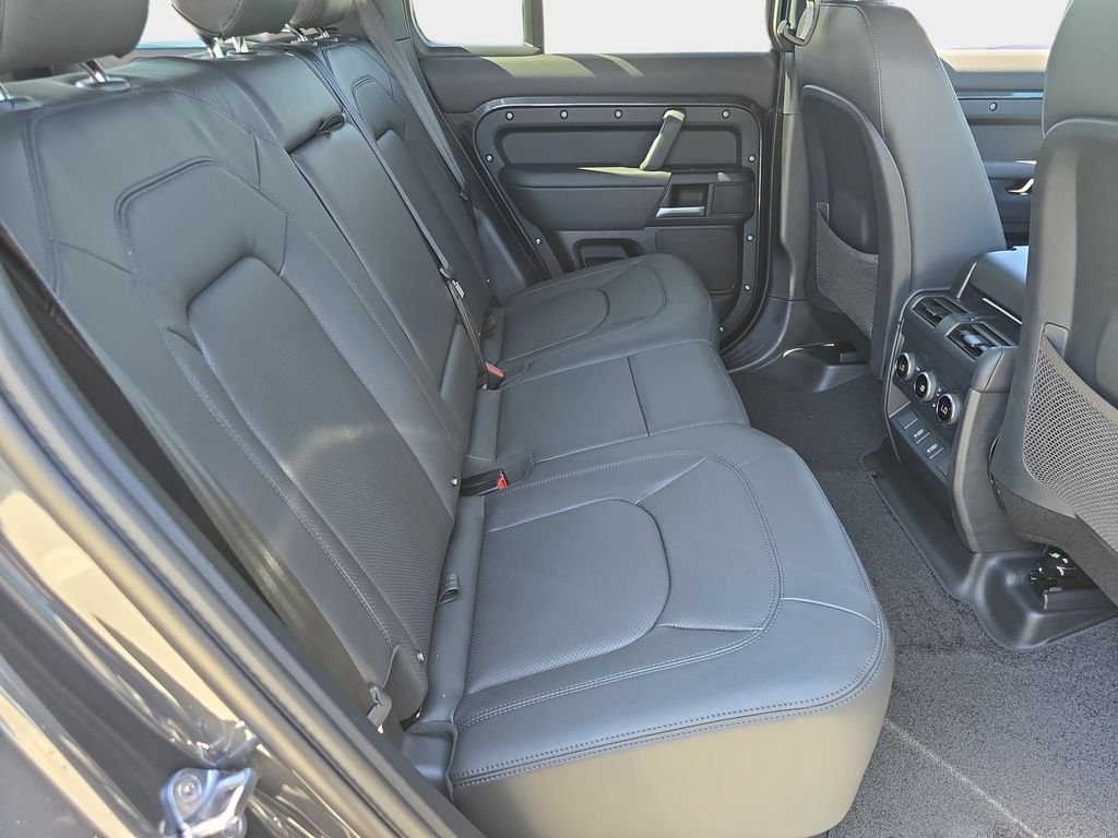New 2026 Carpathian Grey LAND ROVER X-Dynamic SE image 11