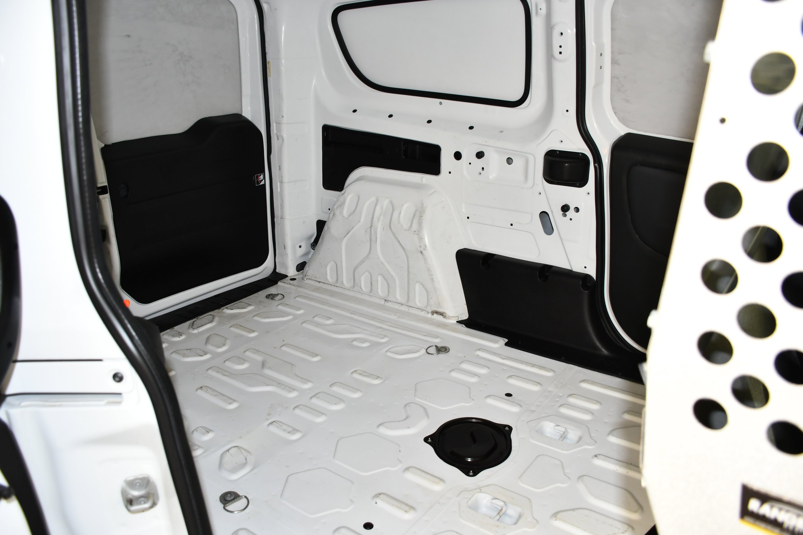 Used 2022 Bright White Ram Tradesman image 42