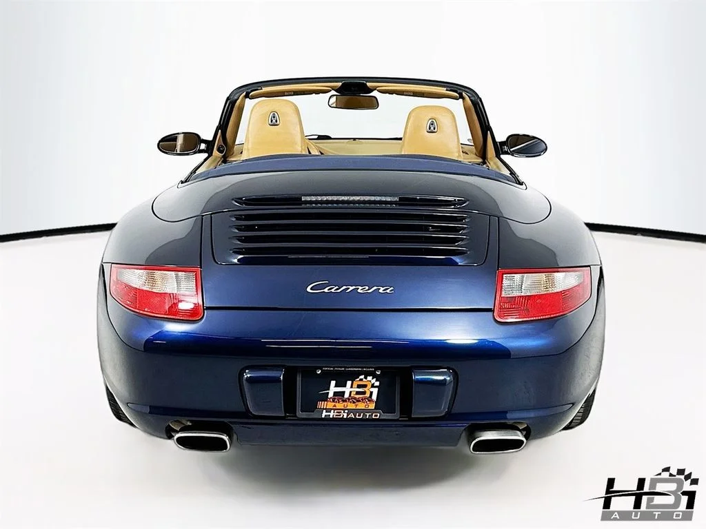 Used 2006  Porsche Carrera image 25