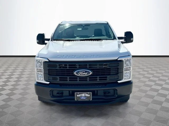 New 2026 Oxford White Ford XL image 2