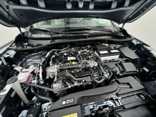 Used 2025  Toyota L image 29