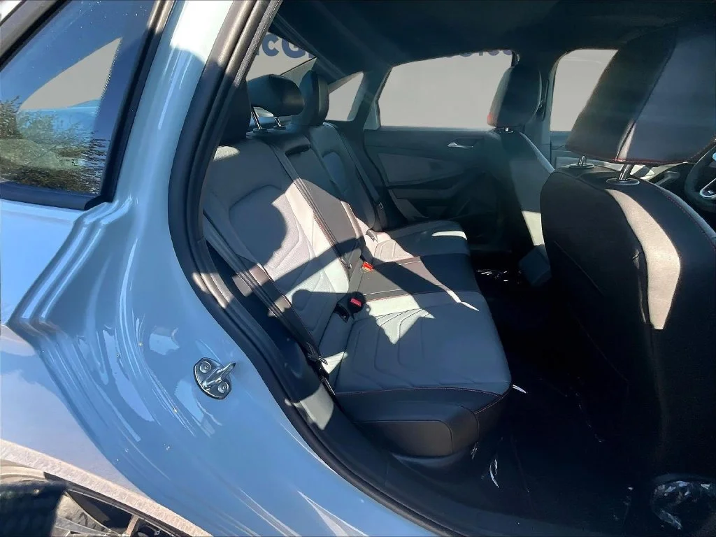 New 2027 Gray Volkswagen 2.0T Autobahn image 10