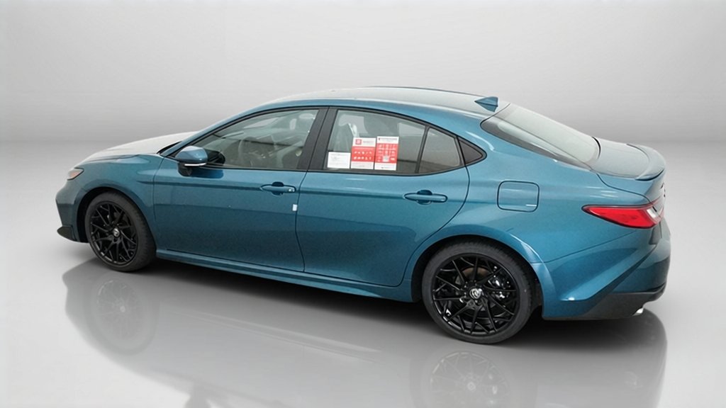 New 2026 Ocean Gem Toyota SE image 28