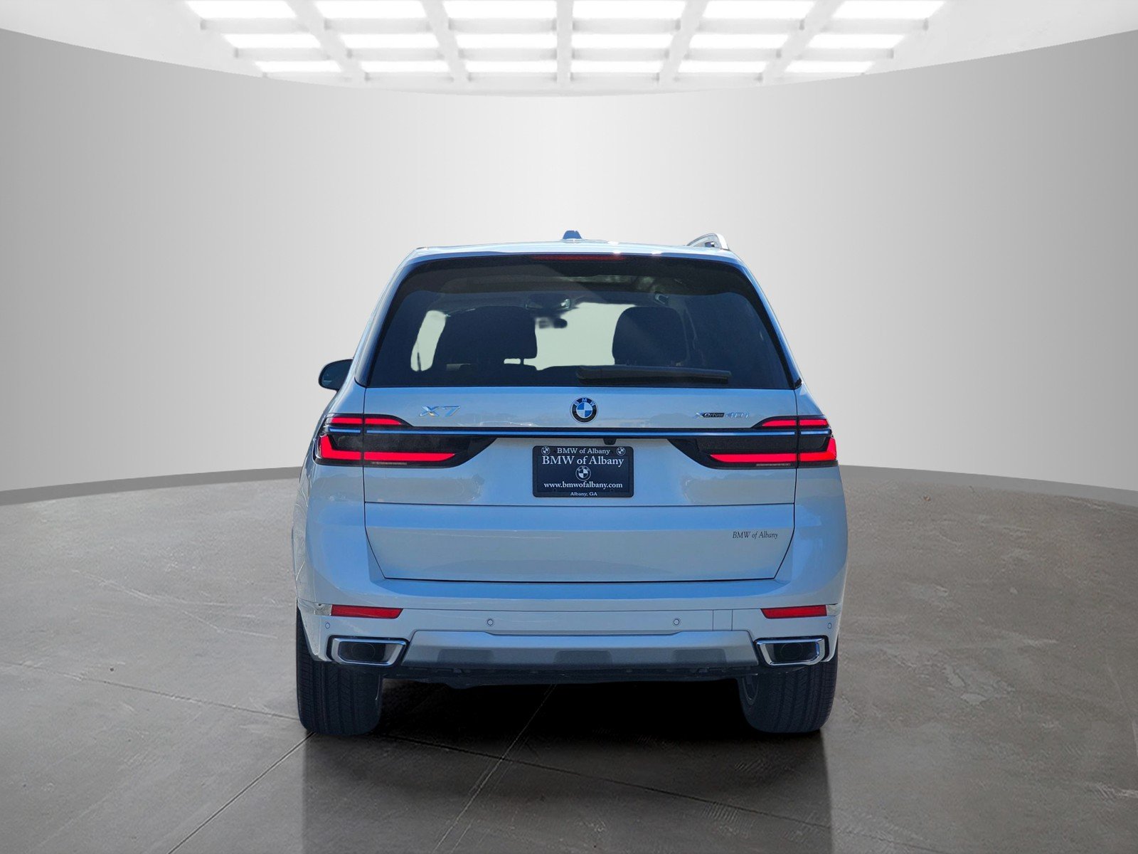Used 2026 Mineral White Metallic BMW xDrive40i image 5