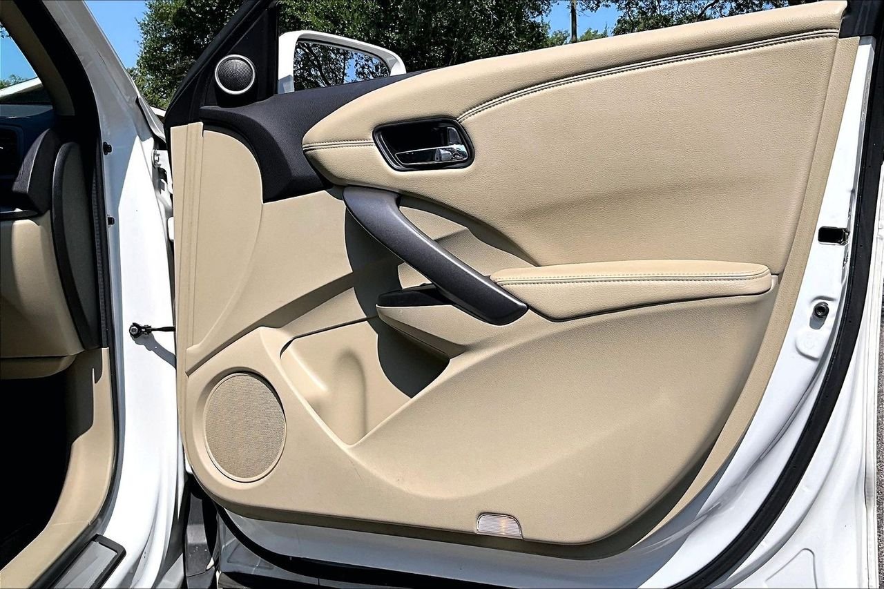 Used 2015  Acura Base image 28