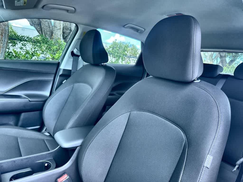 New 2027 Ecotronic Gray Pearl Hyundai SE FWD image 13