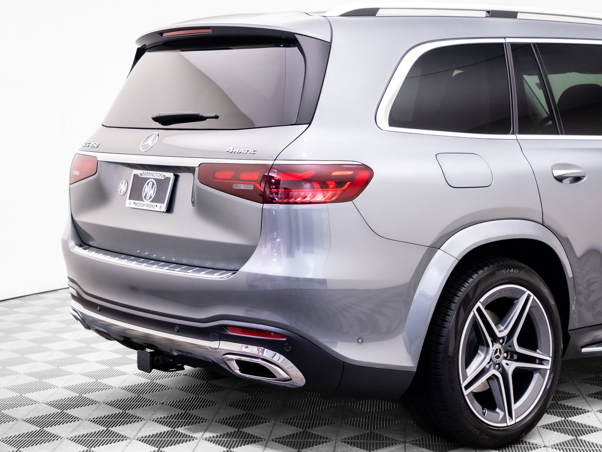 New 2026 Selenite Grey Metallic Mercedes-Benz GLS 450 image 38