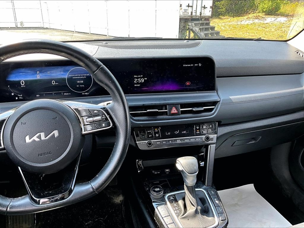 Used 2024 Fusion Black Kia SX image 18