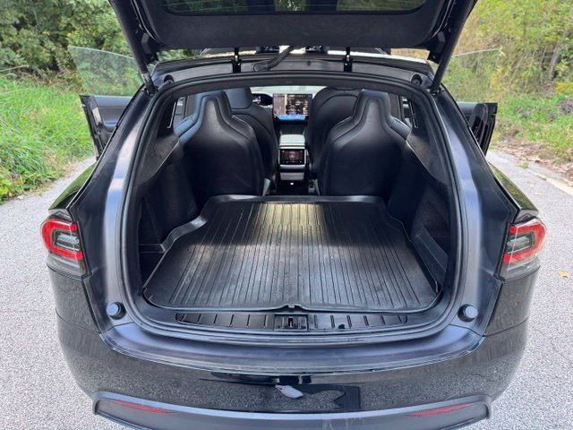 Used 2022 Solid Black Tesla Base image 14