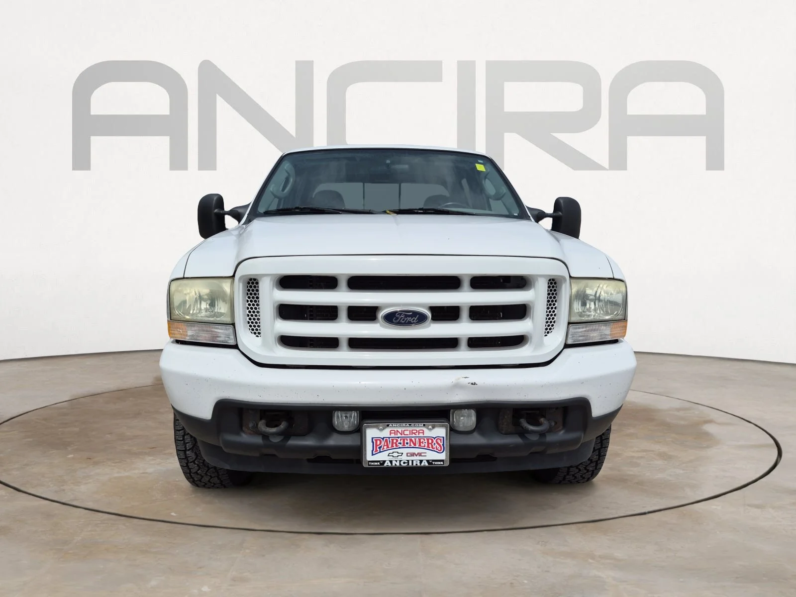 Used 2004 White Ford XL image 4