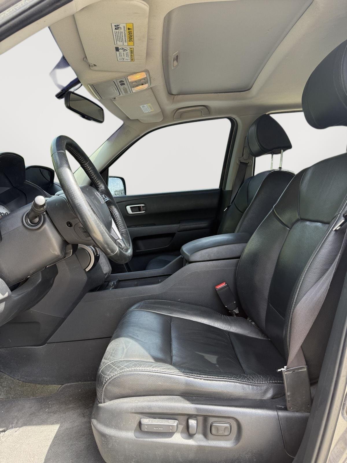 Used 2014  Honda EX-L image 6