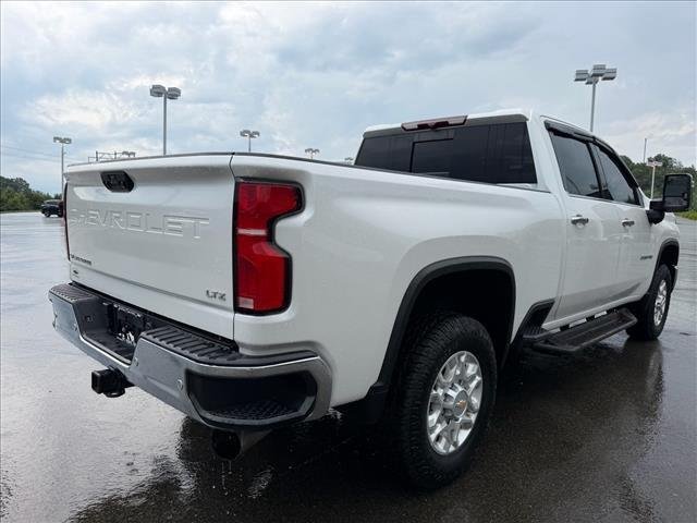 Used 2024 Iridescent Pearl Tricoat Chevrolet LTZ image 6