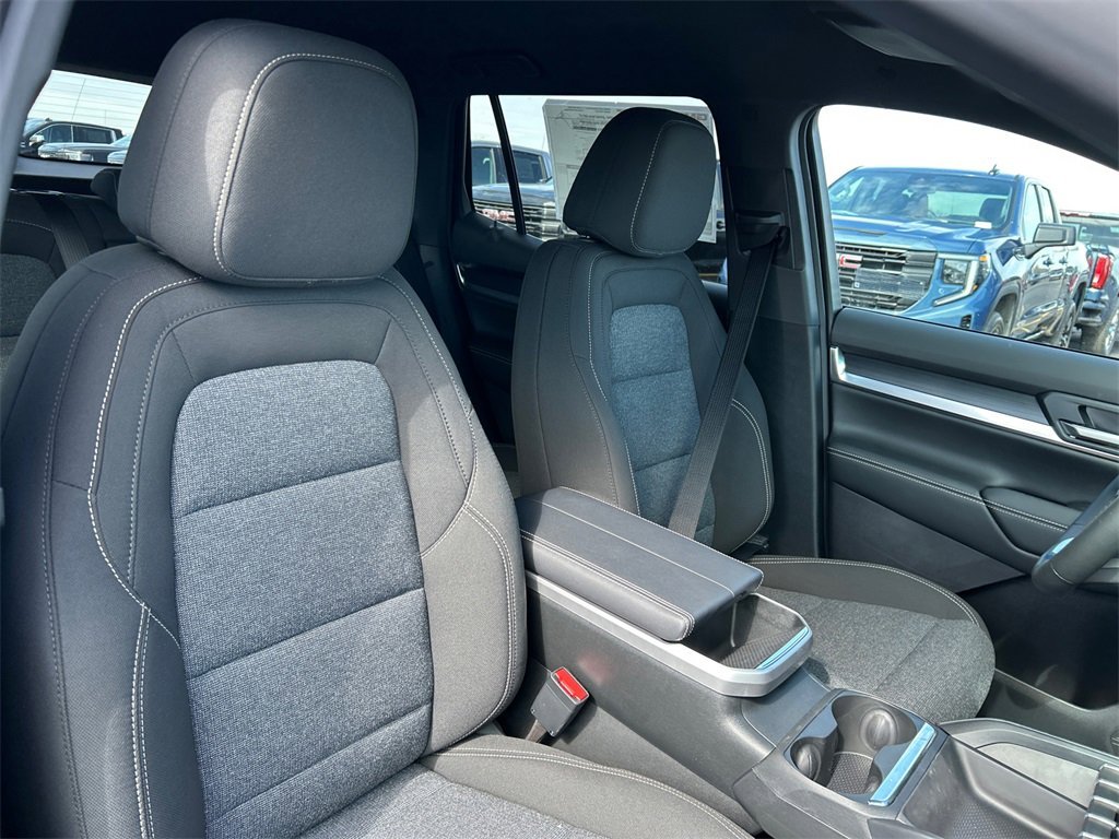 2026 GMC TERRAIN - Image 32