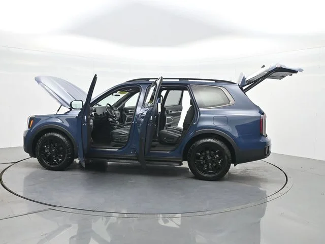 Used 2025 Black Kia SX-Prestige X-Pro image 36