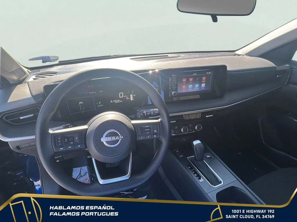 Used 2025 Blue Nissan S FWD image 16