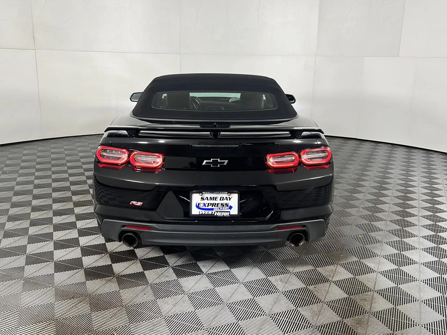Used 2023 Black Chevrolet 1LT image 6