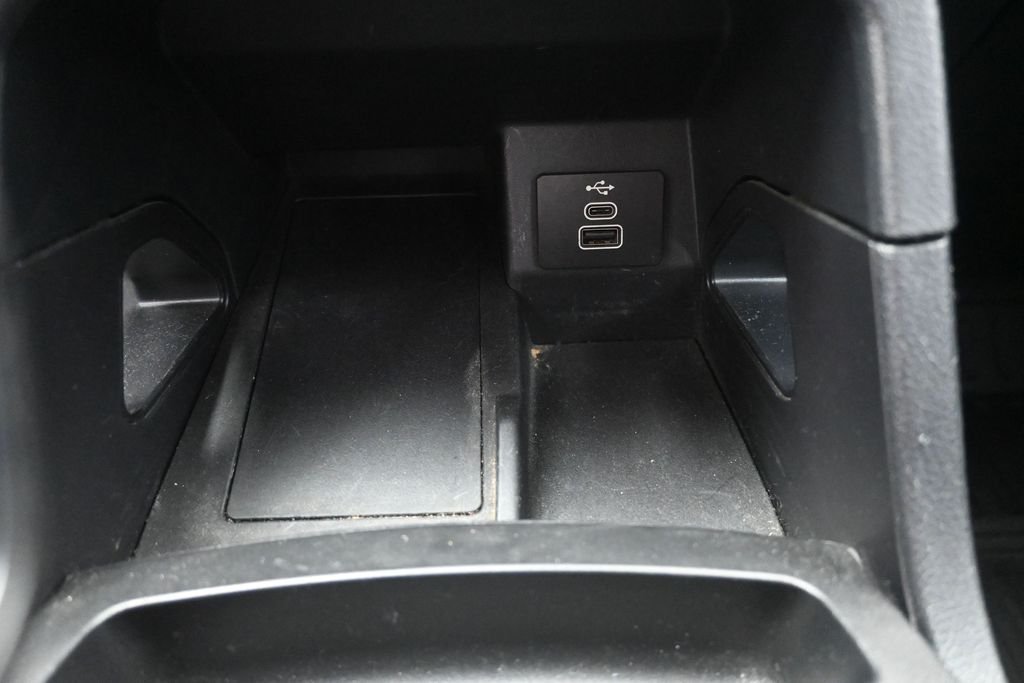 Used 2024 White Ford XL image 29