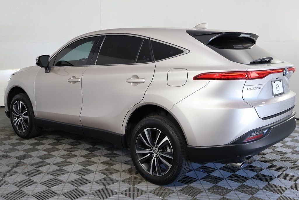 2023 Toyota Venza LE - Photo 6