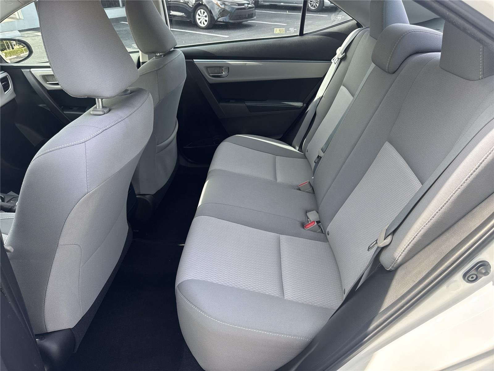 Used 2014 Super White Toyota LE image 18