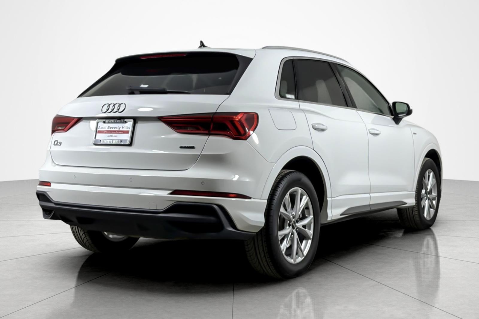Used 2023 Ibis White Audi S line Premium 45 TFSI quattro image 5