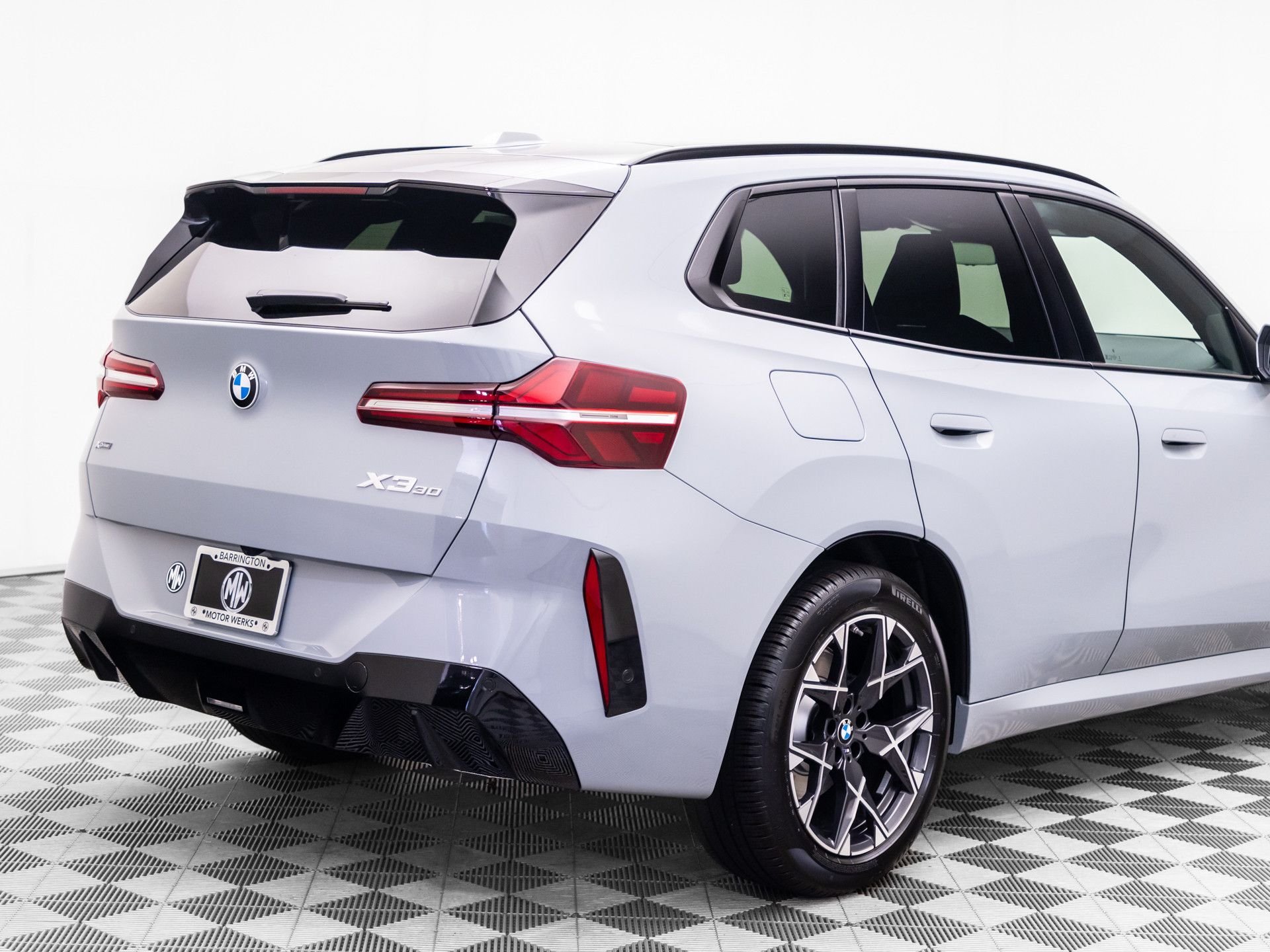 New 2026 Brooklyn Grey Metallic BMW 30 xDrive image 32
