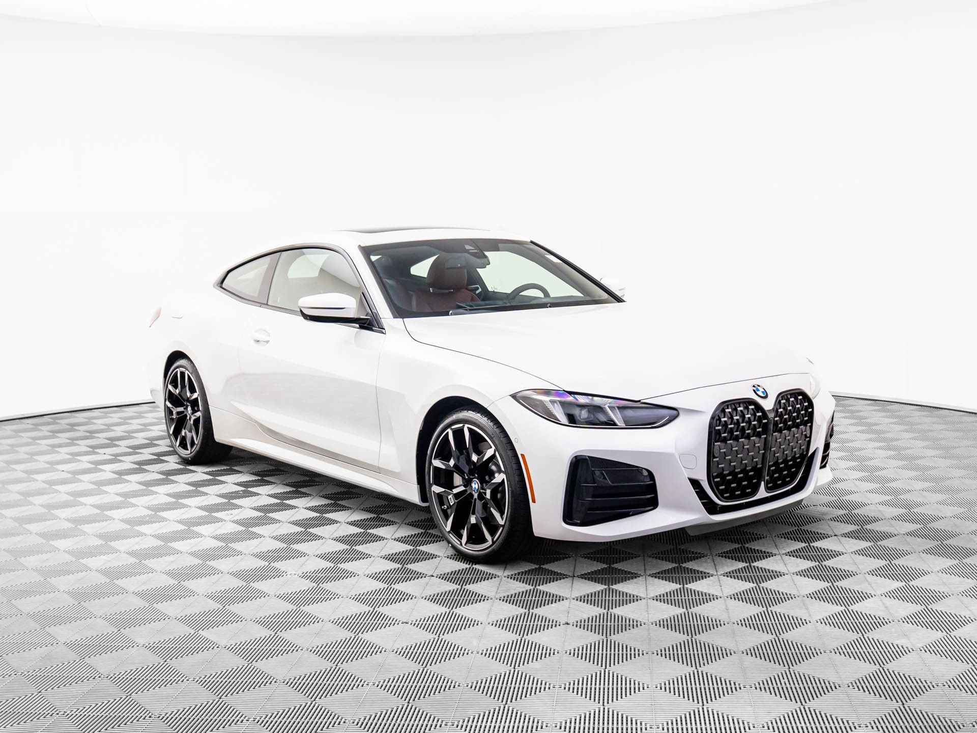 2026 BMW 4 Series 430i - Photo 8