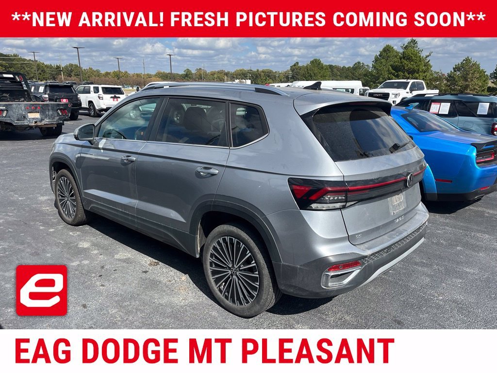 Used 2025  Volkswagen 1.5T SE image 3