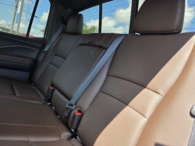 Used 2026 Platinum White Pearl Honda RTL image 25