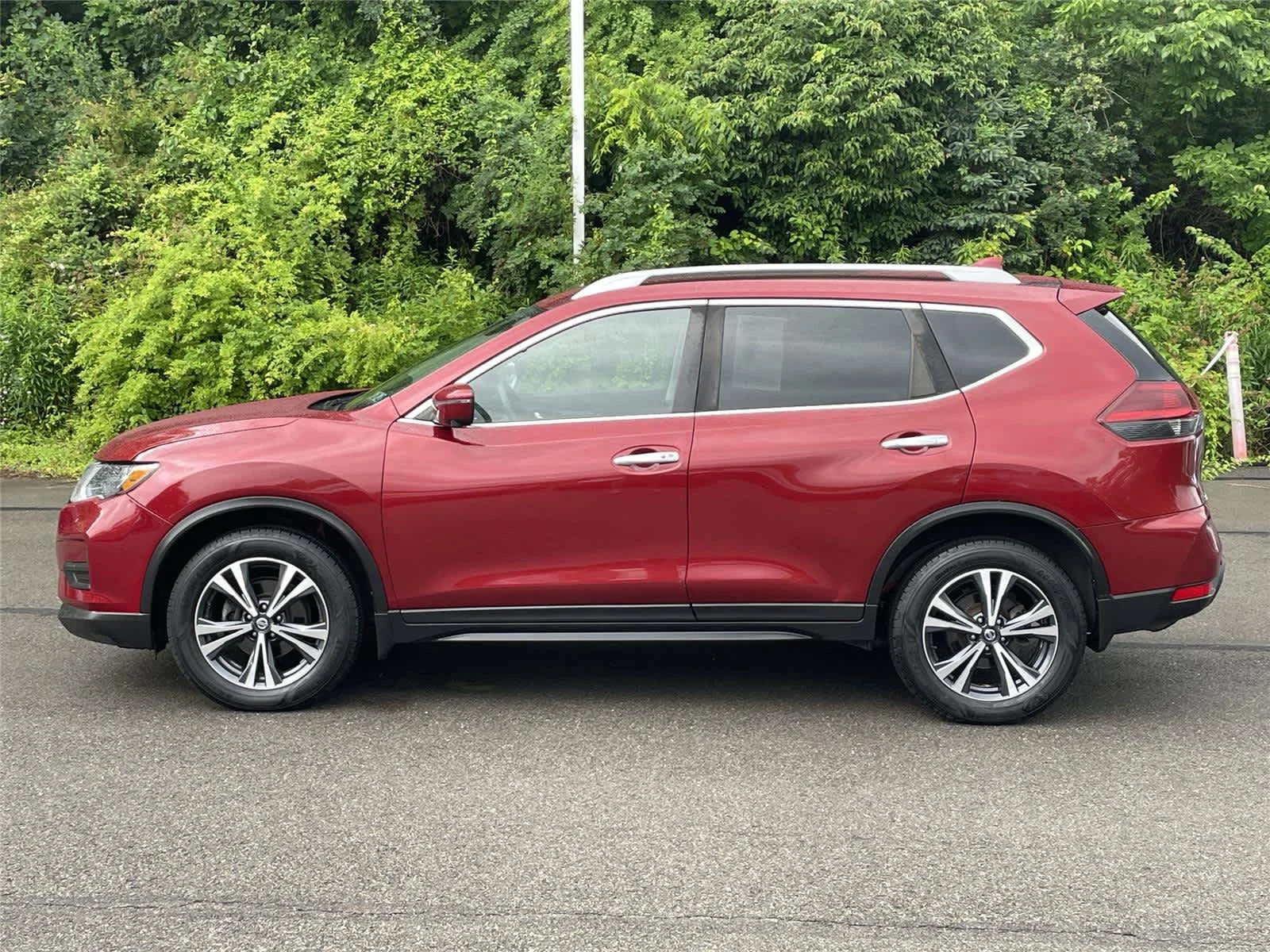 Used 2019 Nissan Rogue SV with VIN 5N1AT2MV5KC829866 for sale in Canonsburg, PA
