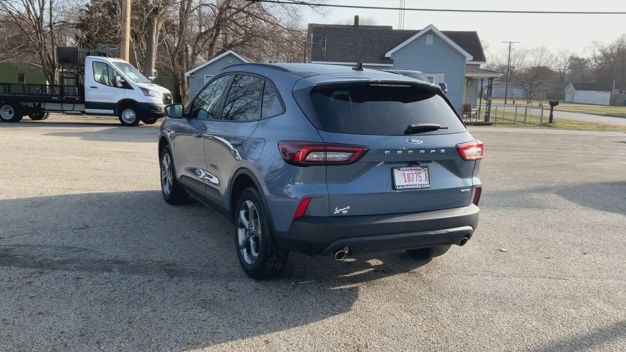2026 Ford Escape ST-Line - Photo 9