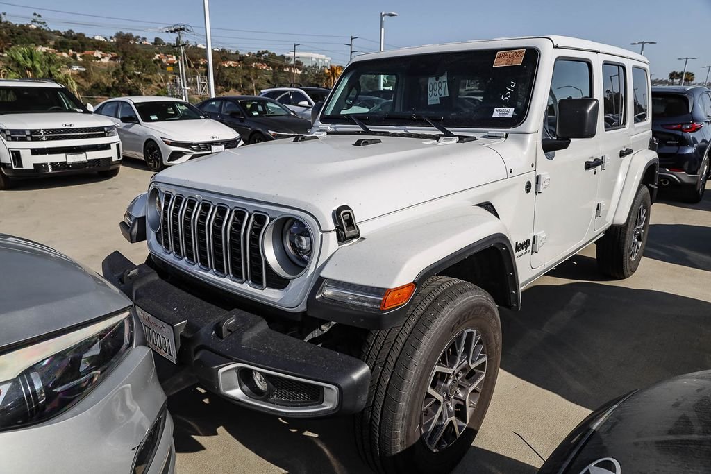 2025 Jeep Wrangler 4-Door Sahara - Photo 9