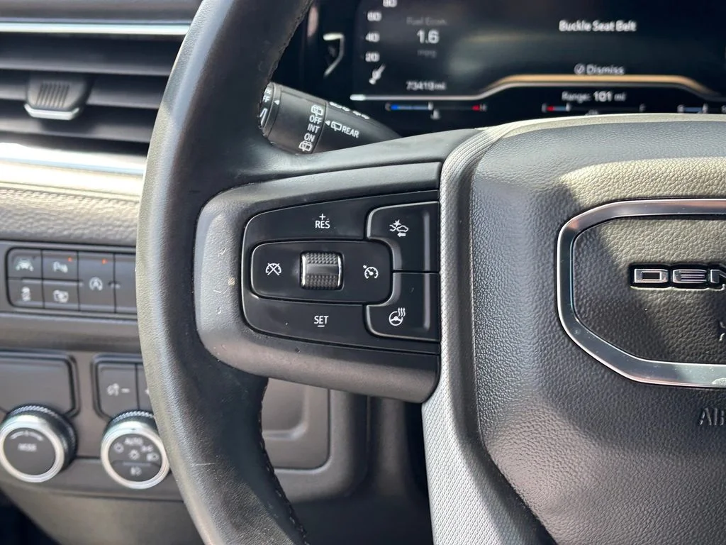 Used 2023 Silver GMC Denali image 17
