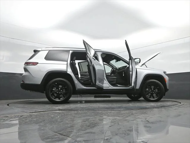 New 2026 Silver Zynith Exterior Paint Jeep Laredo image 49
