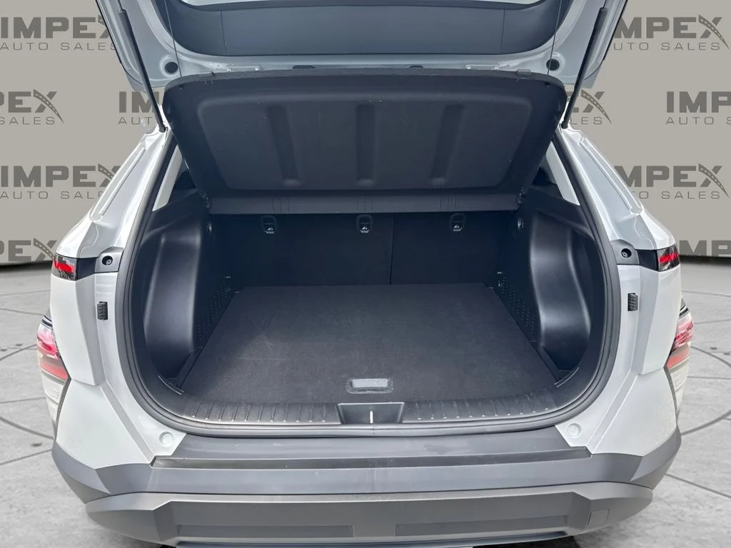 Used 2025 Gray Hyundai SEL image 23