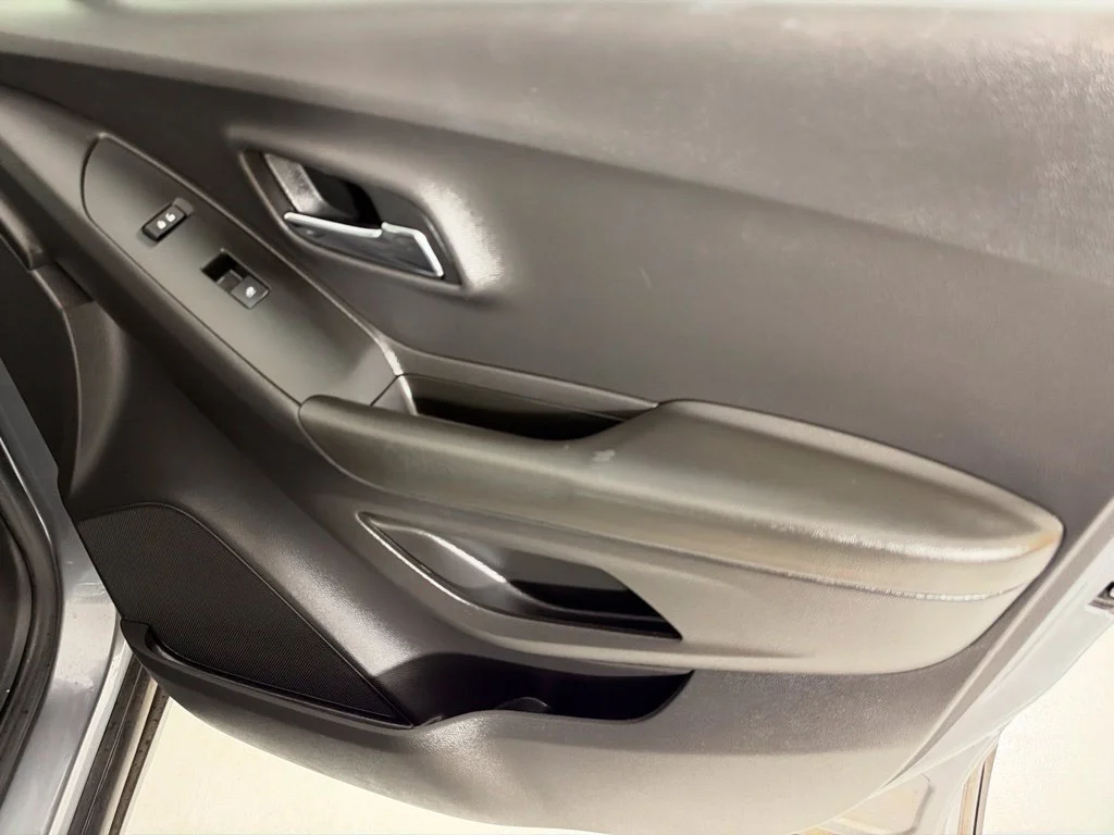 Used 2019 SATIN STEEL METALLIC Chevrolet LT image 15