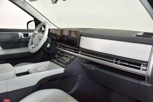 New 2026 Black Hyundai SE AWD image 13
