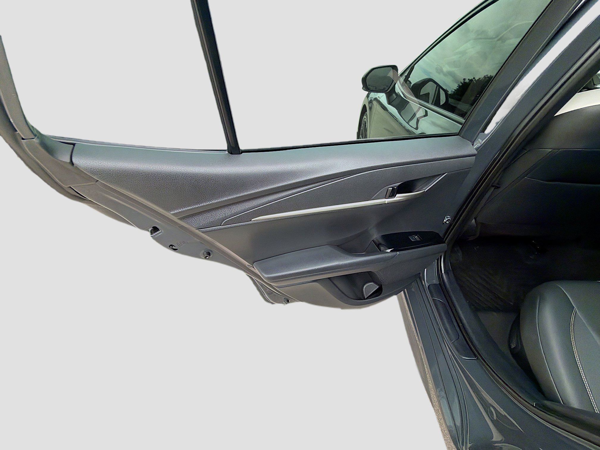 Used 2025 Underground Toyota SE image 25
